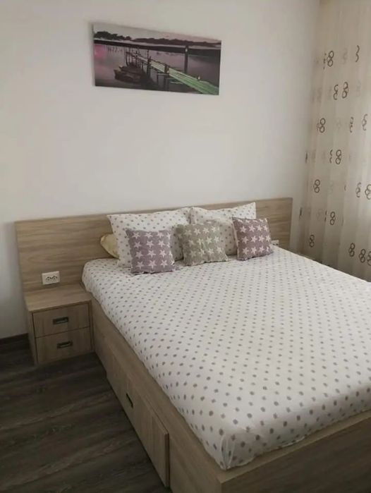 închiriez apartament 3 camere metrou Dimitrie Leonida