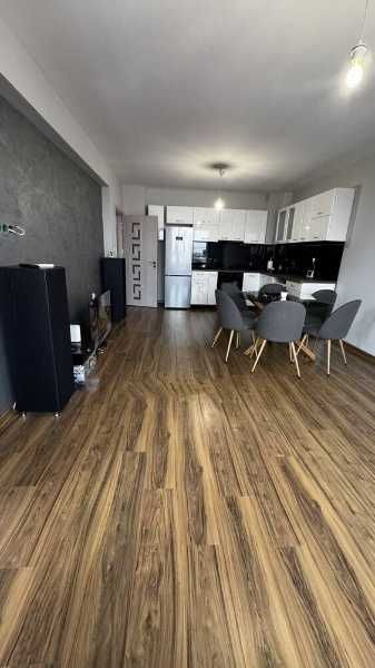 Продава се Тристаен апартамент в Асеновград - 90 кв.м за 1667 €/кв.м - Снимка #1