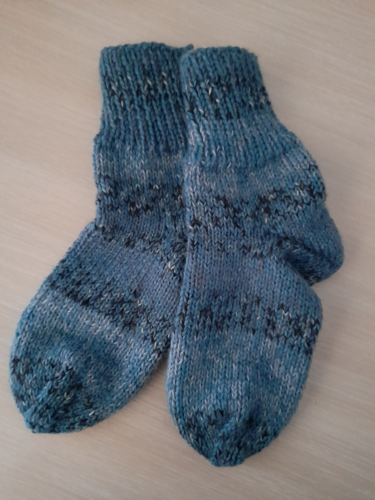 Вълнени чорапи - ръчно плетиво