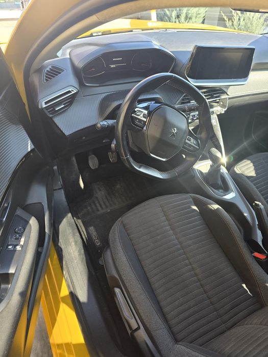 Peugeot 208 UP an 2020 1.2 benzina