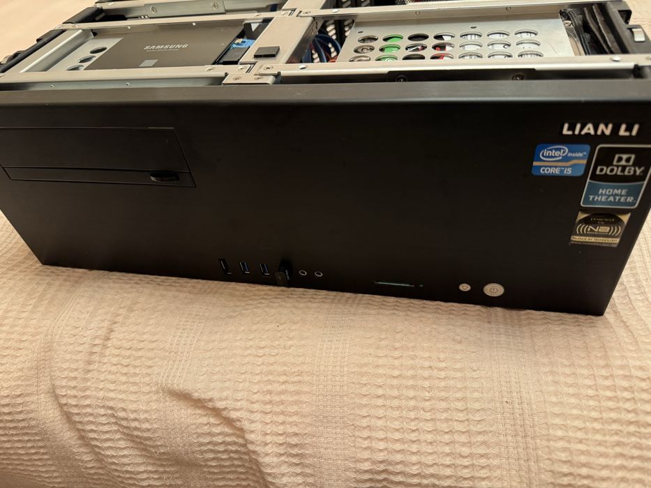 Компютърна конфигурация HTPC - 8 TB HDD