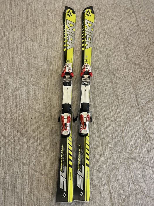 Vand schiuri Volki 143cm