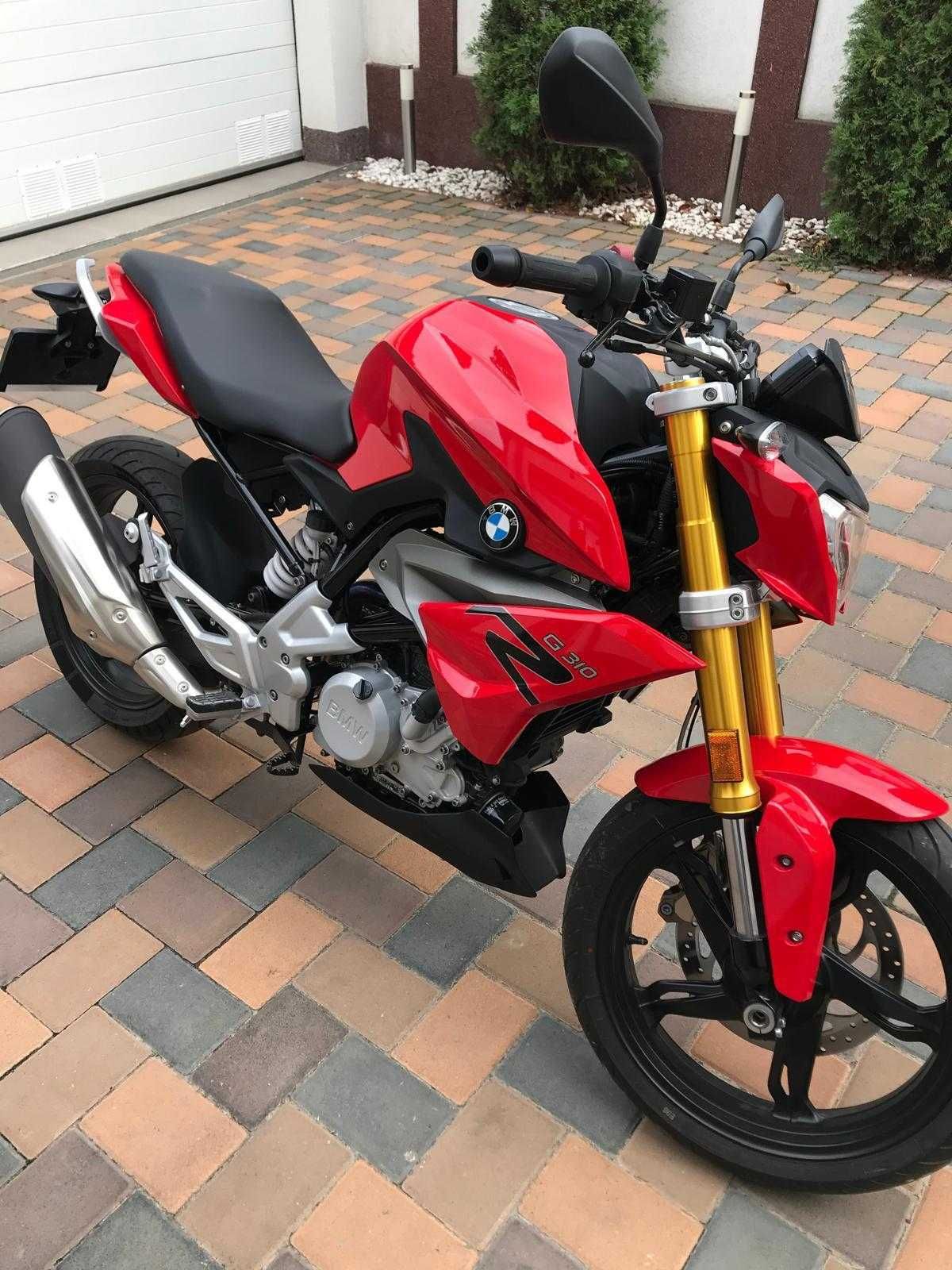 Motocicleta BMW G310 R 2020