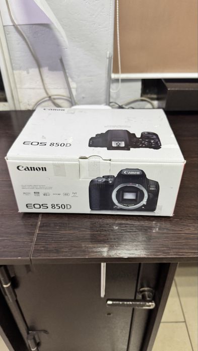 Canon 850d с обьективом фотоаппарат