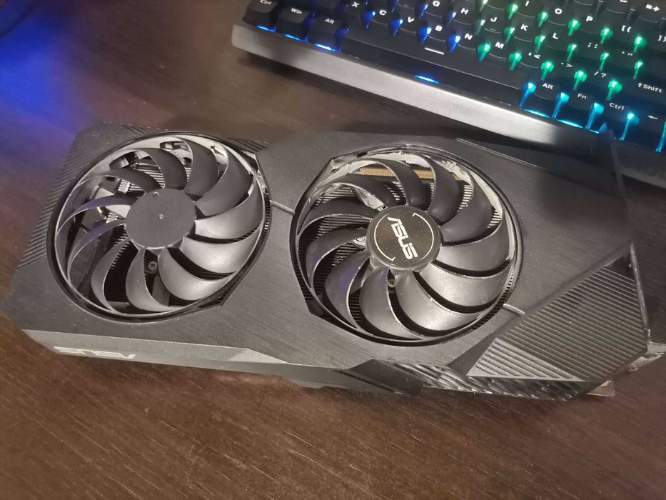 Placa Video Asus Dual RX 5700 EVO OC (suruburi lipsa)