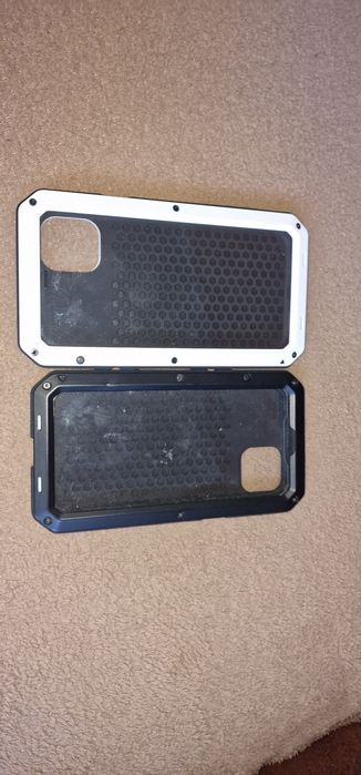Vand huse antisoc Iphone12 si 13