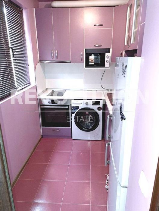 Дава се под наем Двустаен апартамент в Варна, Център - 60 кв.м за 500 € - Снимка #3