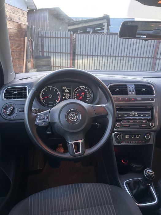 Volkswagen Polo 2014 Highline 4 cylindres 105 CP LED XENON IMPECABIL