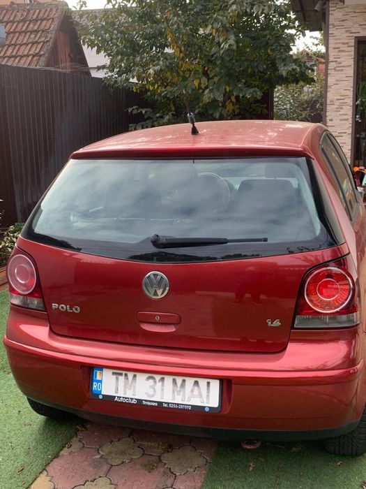 Polo rosu an 2007
