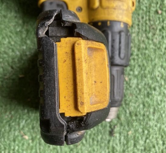 Bormașina Dewalt cu acumulator