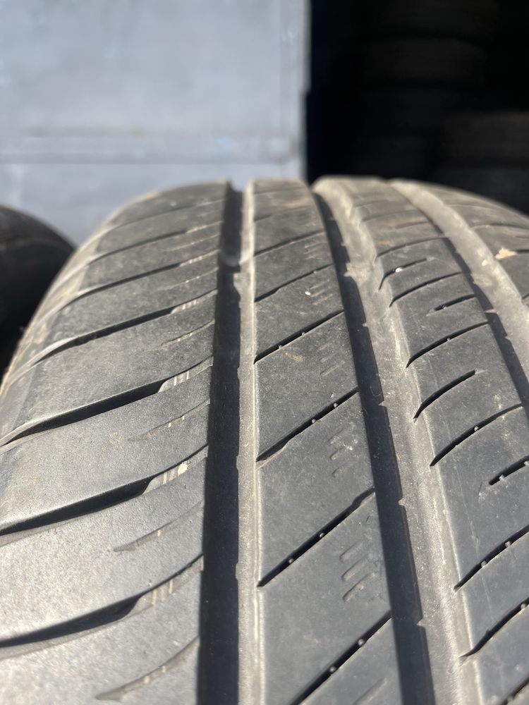 2 бр. летни гуми 205/55/16 Nexen AO DOT 4220 5,5 mm