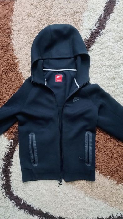 Мъжко горнище NIKE TCH FLC