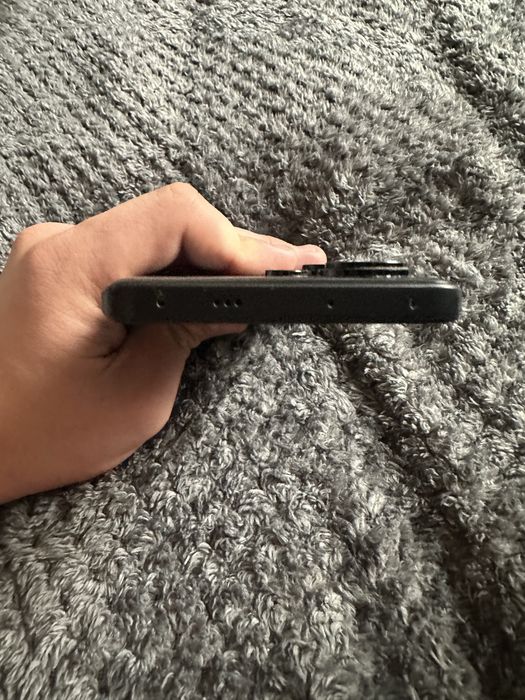 Продам телефон Redmi 13 pro plus