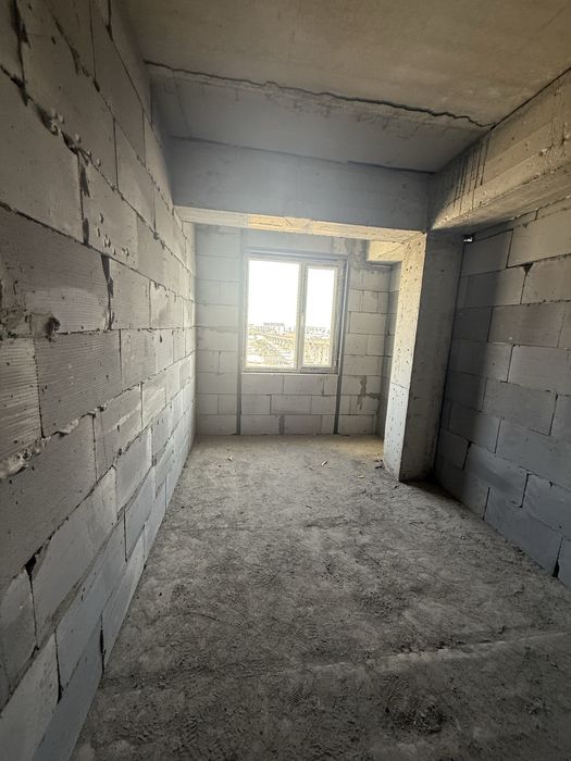 ПРОДАЁТСЯ КВАРТИРА  Сергелийский район Ориентир: Янги Чоштепа, 1-бек