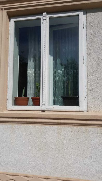 Ferestre geamuri cu rama de lemn de brad - 20 lei/bucata.Dărmănești