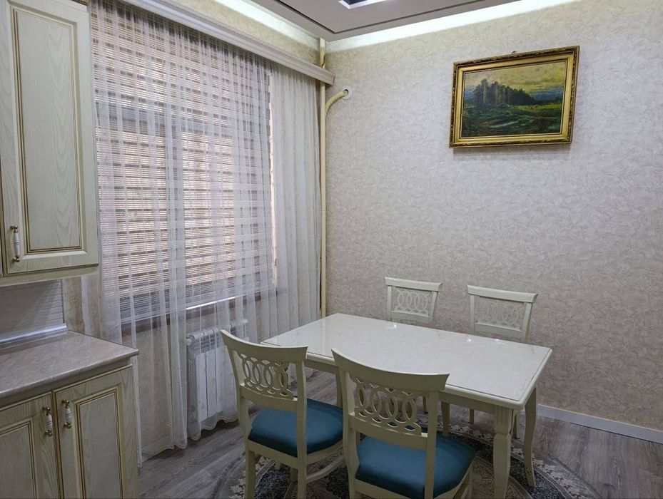 Olmazor Nurafshon ko'cha   Gafur Gulom va Beruniy metrolarga yaqin