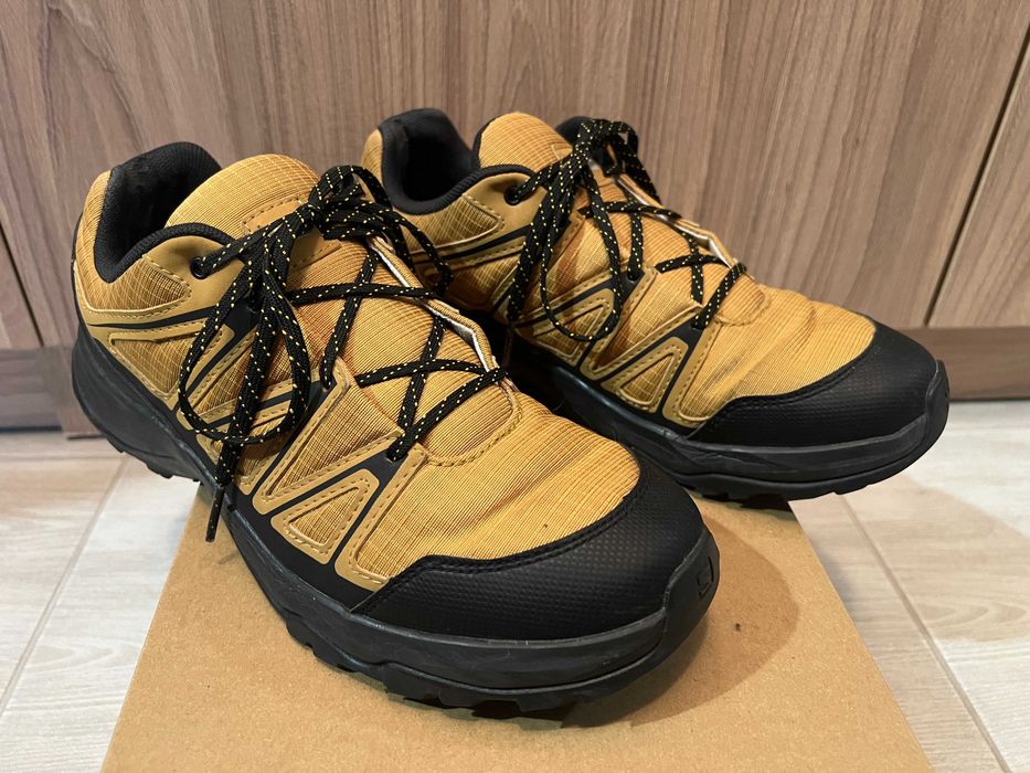 SALOMON мъжки туристически обувки номер 42