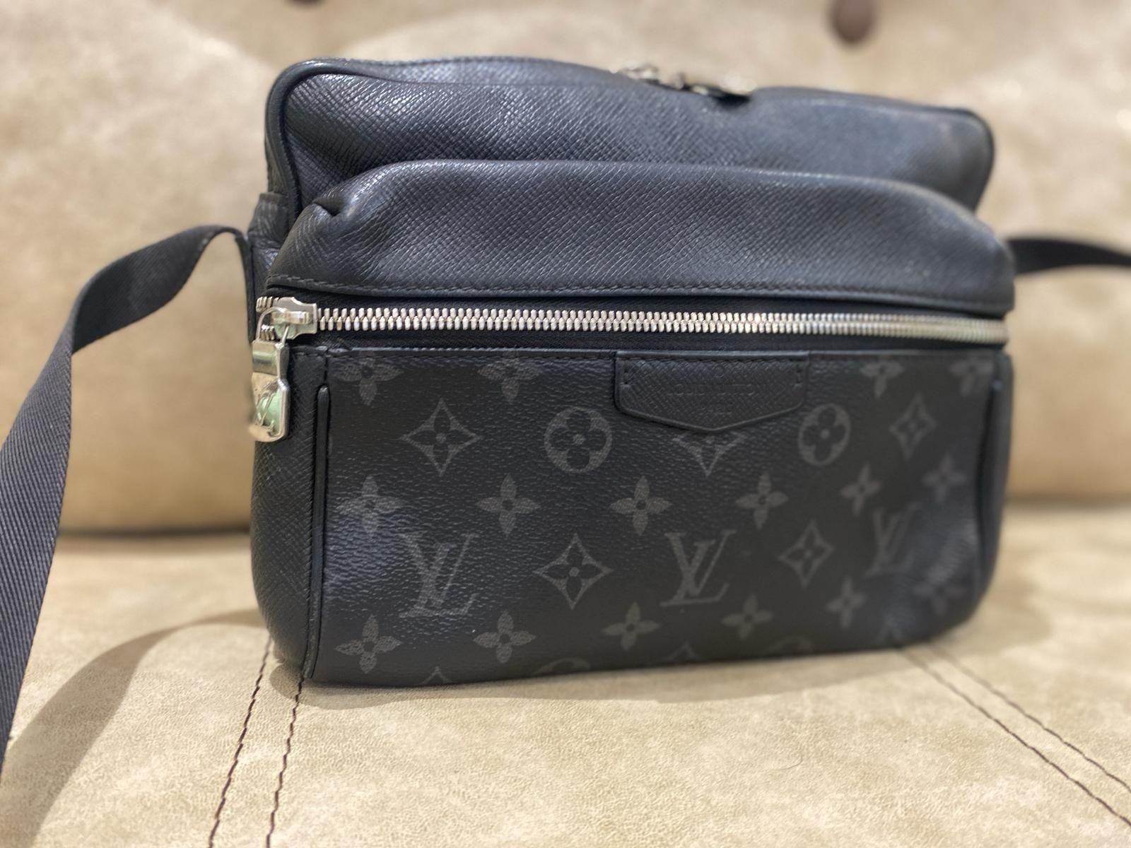 Geanta Louis vuitton outdoor messenger