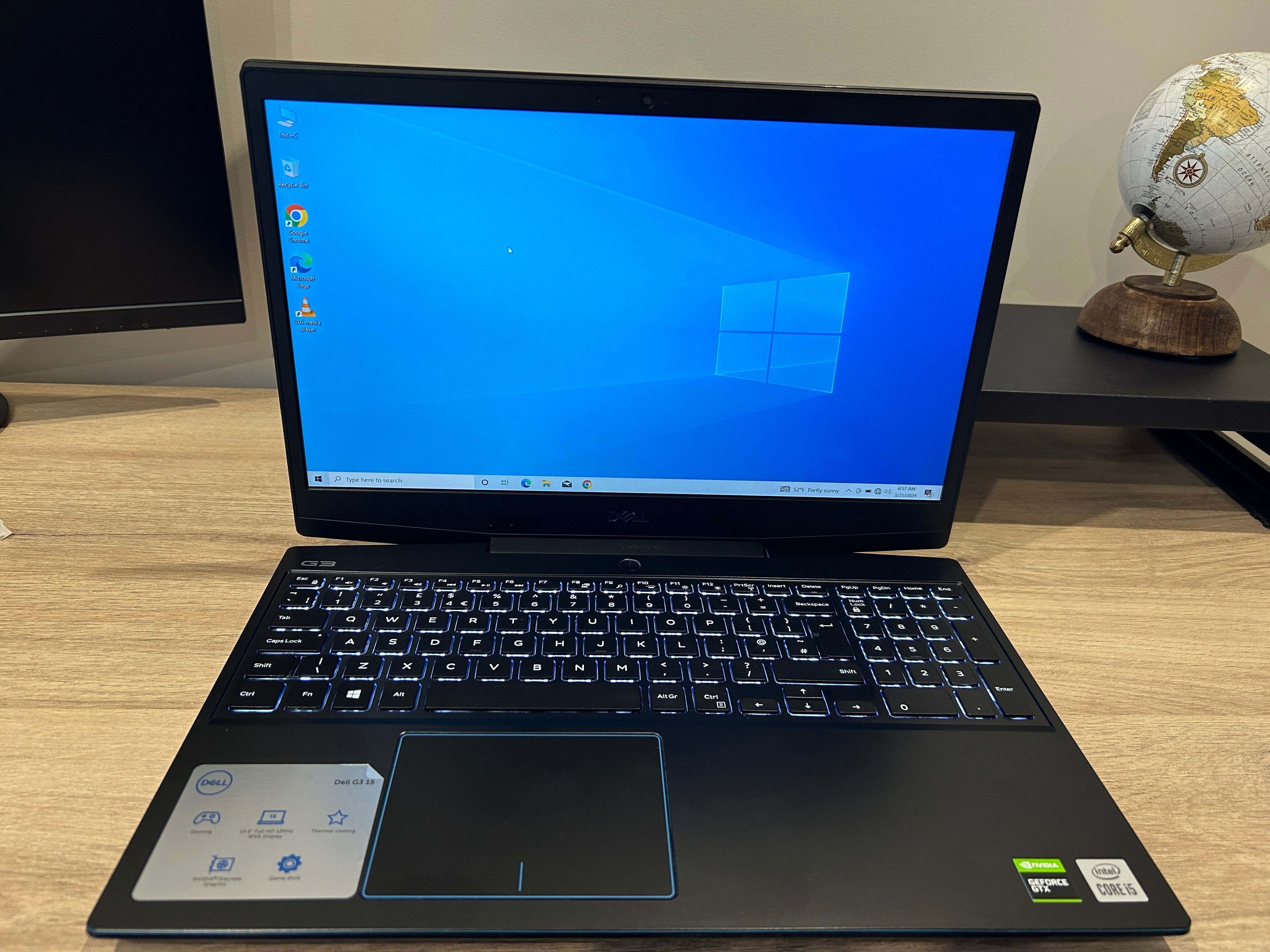 Лаптоп Dell G3 15 15.6”