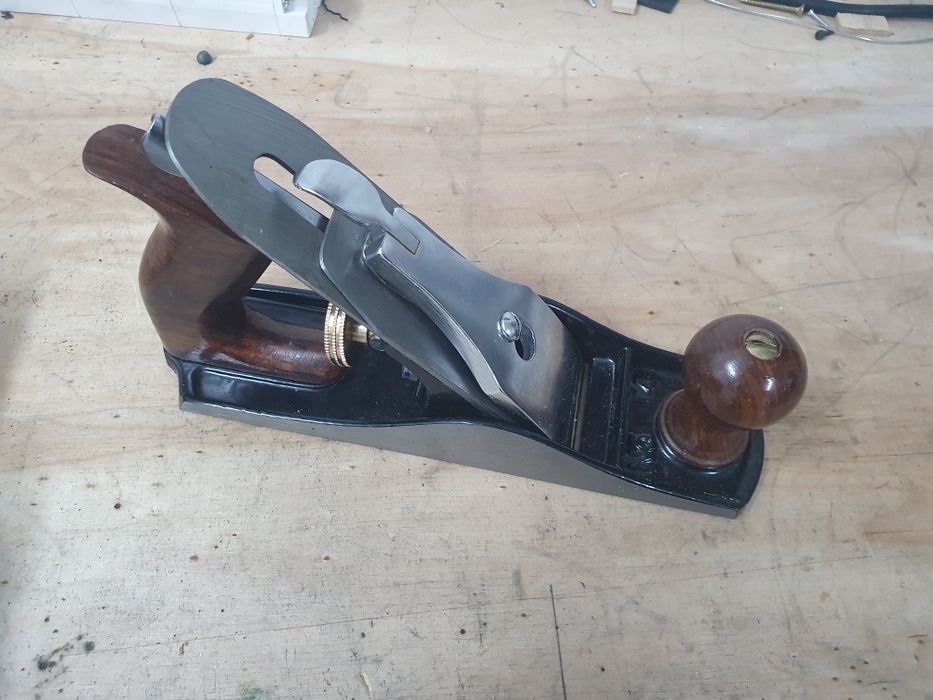 Rindea manuala HBM noua