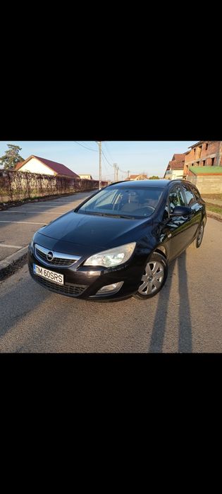 Vând Opel Astra j, 1 7 tdi