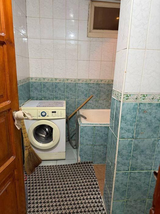 Квартира продаётся Чиланзар Г9а 3/1/4 бал 2*6 фархадский