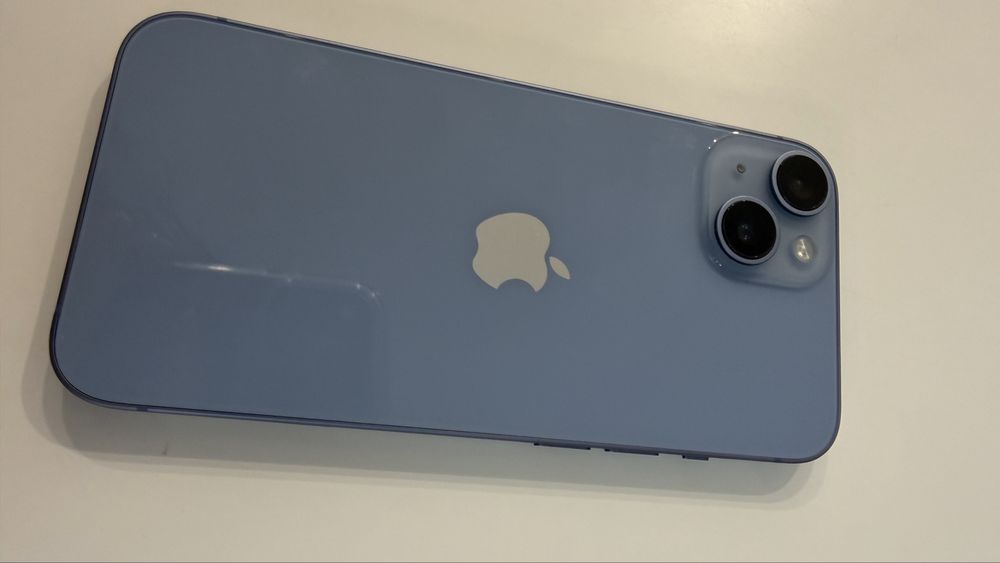 Продам б/у Iphone 14, 128gb голубой, поддержка нано сим и е сим.