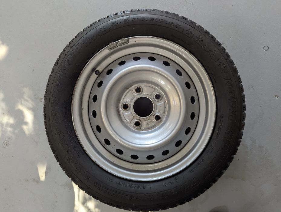 Jante R16 5x114.3 + Dunlop Winter Sport 5 215/55 93H M+S