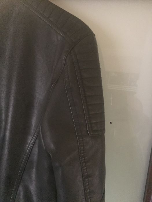 Vând geaca motor perfecta stare!