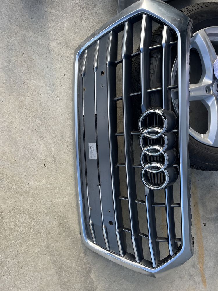 Решетка Audi Q5 2016- 2бр