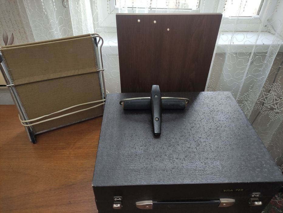 Фотоувеличитель УПА-725