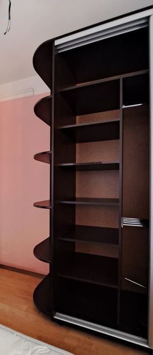 Срочно продам шкаф купе,в идеальном состояние, продаю в связи с переез