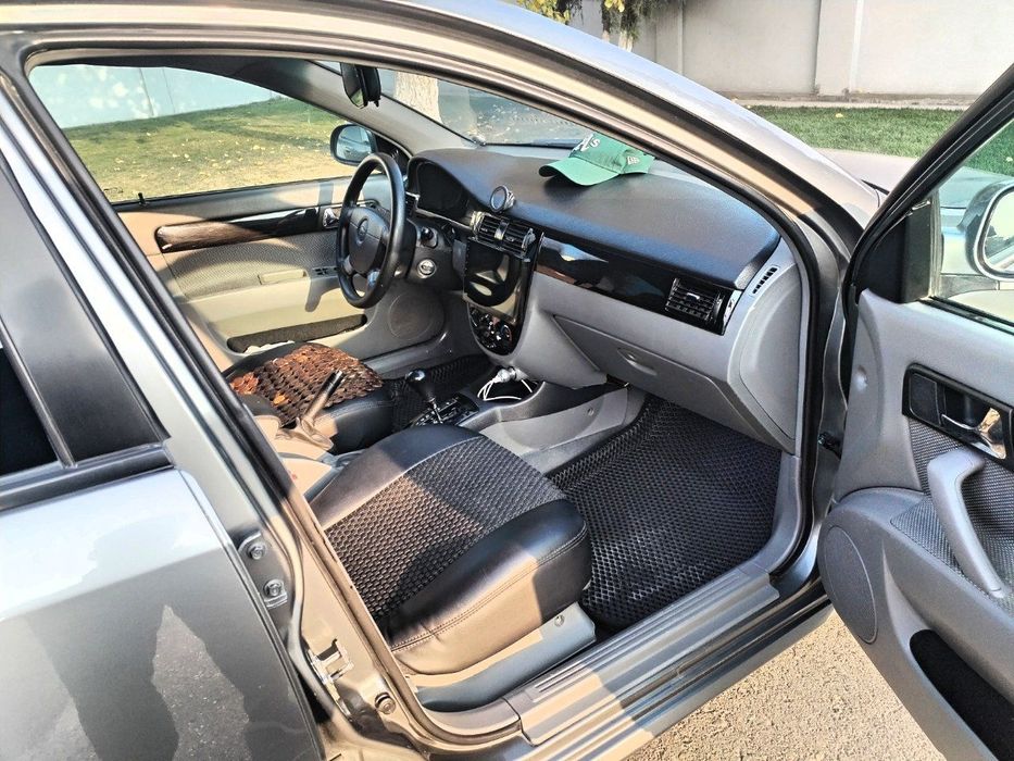 Ласетти 2013 автомат топ тозза 175 000 пробег