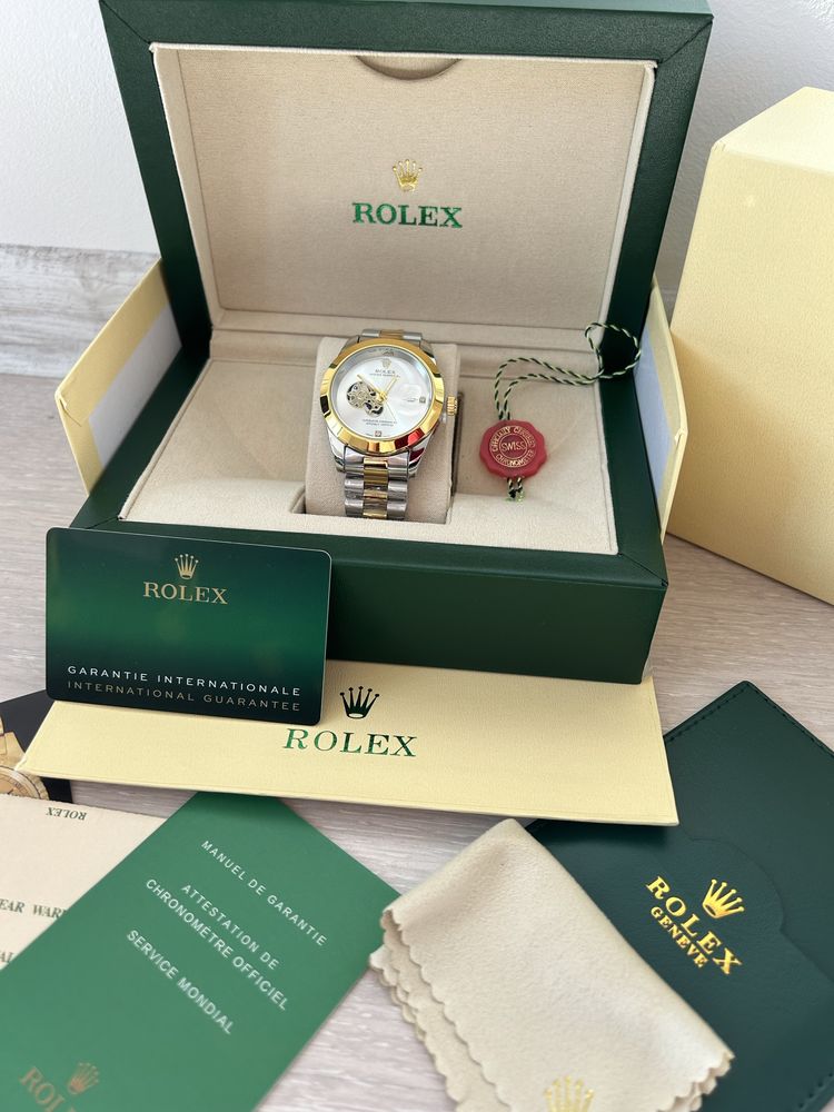 Rolex Oyster Perpetual Мъжки Часовник с луксозна кутия и карта