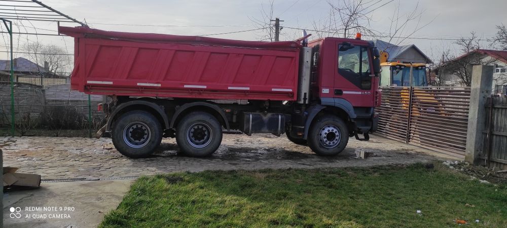 Închiriez buldoexcavator, miniexcavator, basculanta