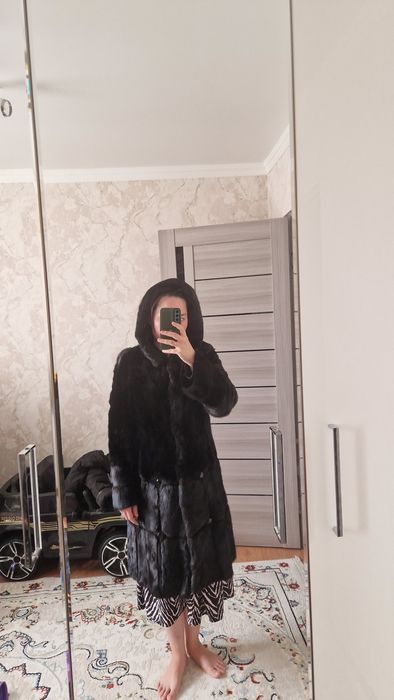 Продам норковую шубу размер 42