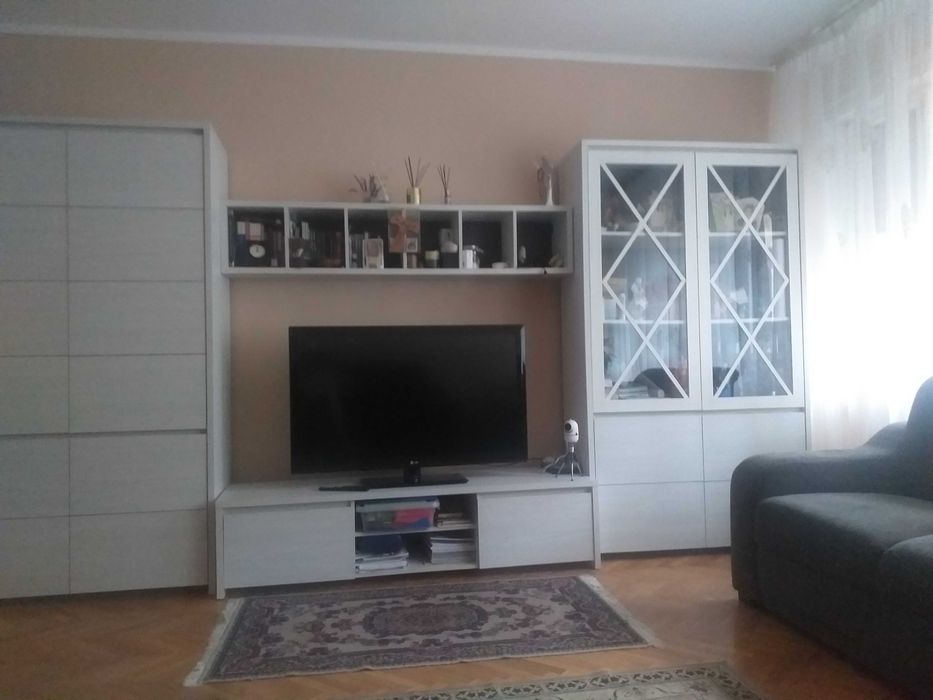 Persoana fizica inchiriez apartament ultracentral langa spit. militar