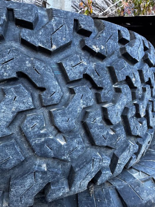 Гуми 31ци All terrain yusta