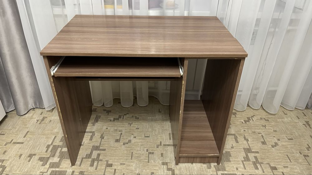 Стол компьютерный (в Сортировке)