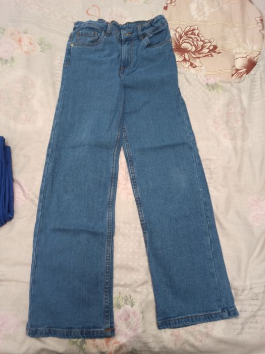 Детски дънки за момиче