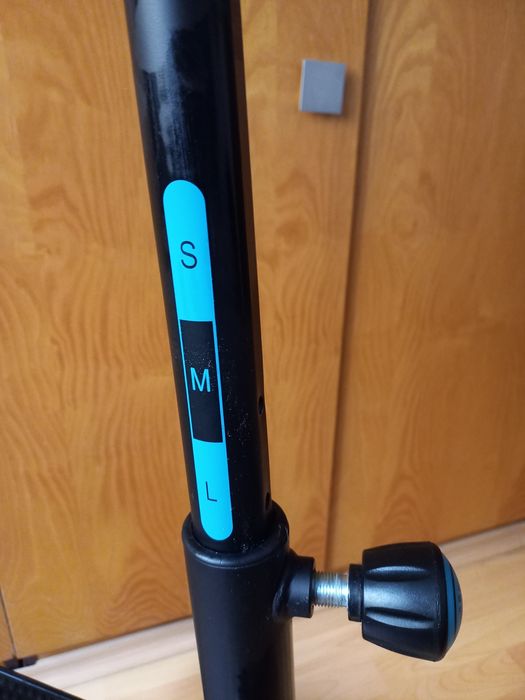 Степер с телескопична ос и дисплей.