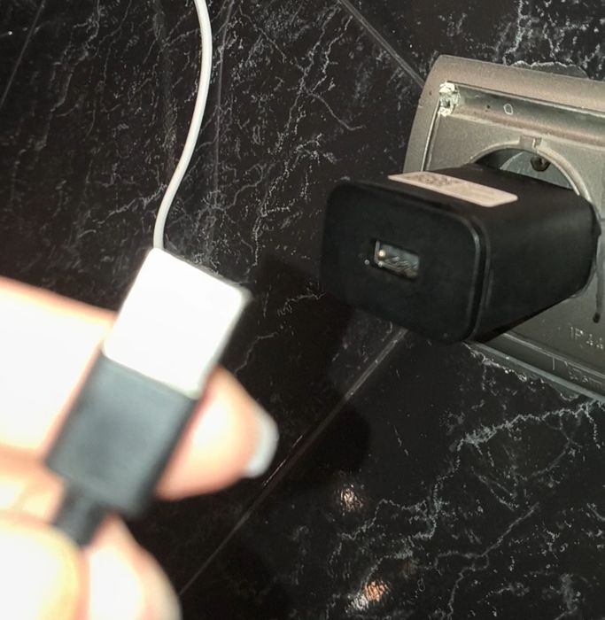 Красива забавна поилка за домашни любимци