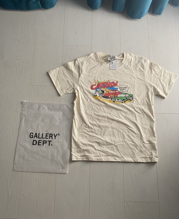 Tricou Gallery Dept. Car show