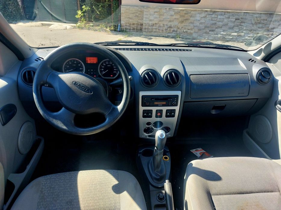 Vand Dacia Logan