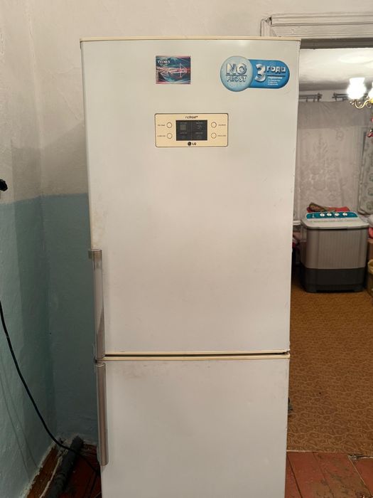 Холодильник в хорошем состоянии