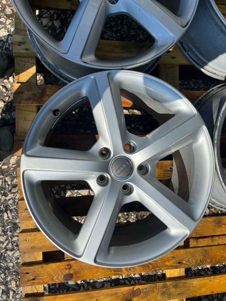 Джанти Ауди AUDI Q7 4L 5x130 20'' ET60 9J 4L0601025H ном 150