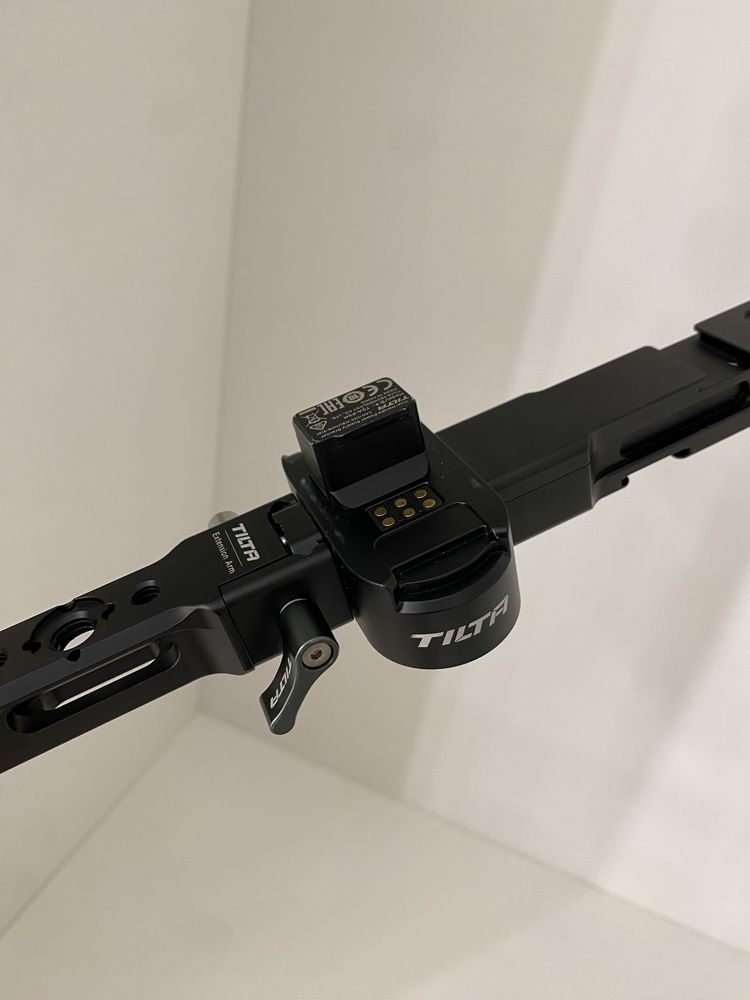 Ручки Tilta Dual Handle Power Supply Bracket для RS 2 (TGA-DHB)