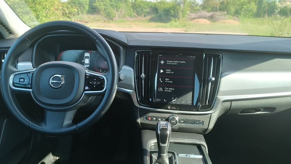 Volvo S90 Momentum – Întreținut impecabil, 108.000km, Pachet Business