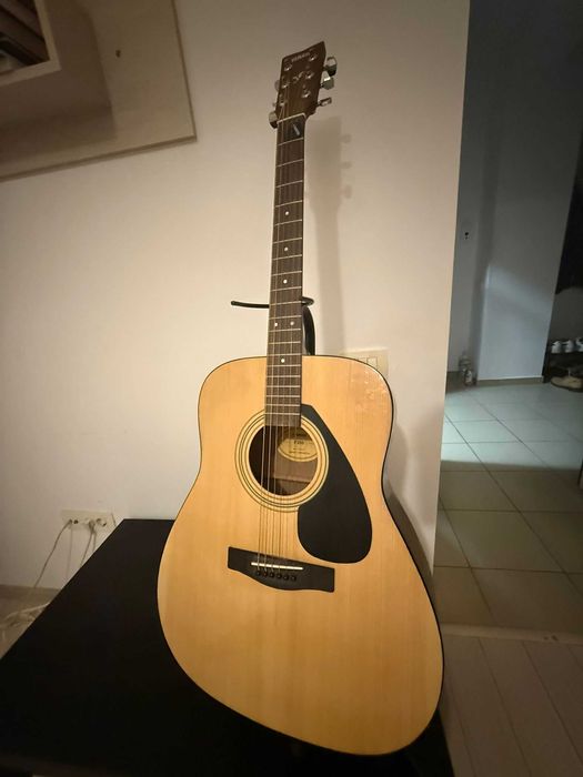 Chitara Yamaha F310 + Suport + Husa (Noua)