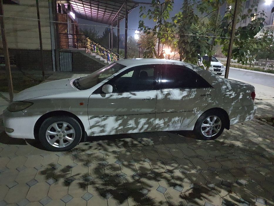 тойота камри 35 сотилади